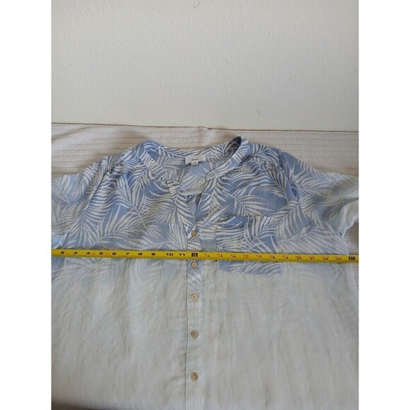 Fyve Womens Button Up Shirt Size 1X Ombre Blue White V Neck Roll Tab Lightweight - Picture 11 of 16